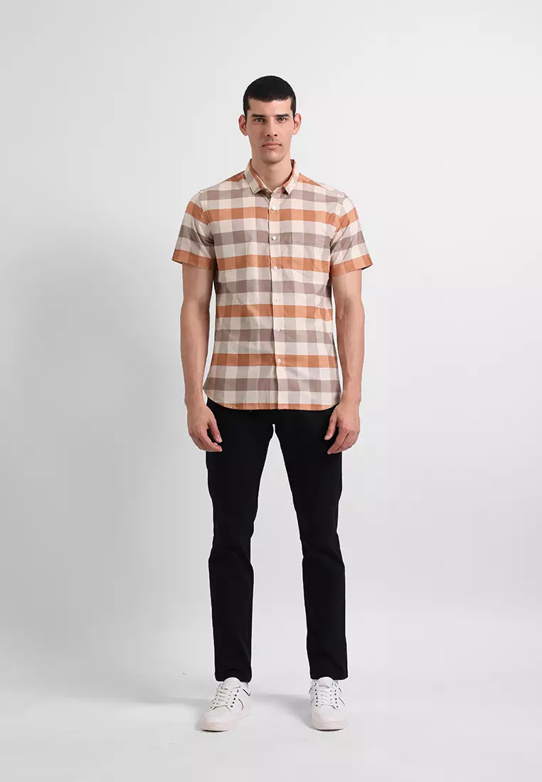 MANZONE Kemeja Pria Lengan Pendek Rodrick 5 Slim Fit - Light Brown