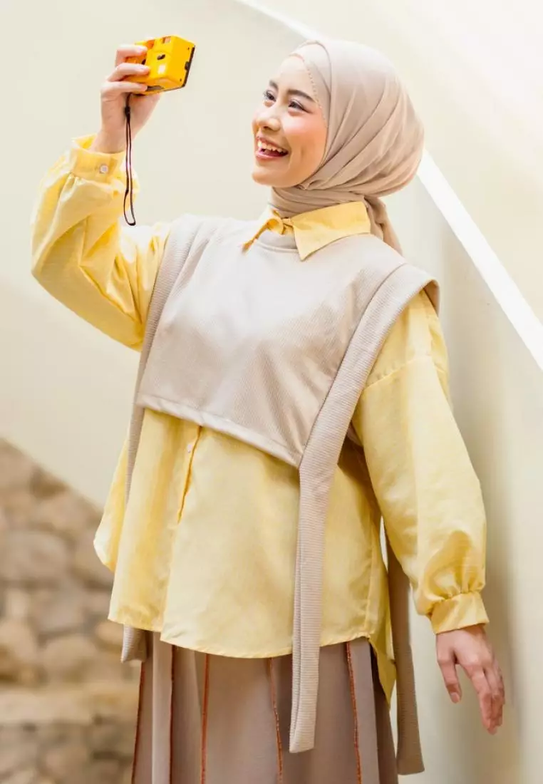 Zalya Cordu Knit Vest (Hanya Vest Saja) - Oat M18840 R97S4