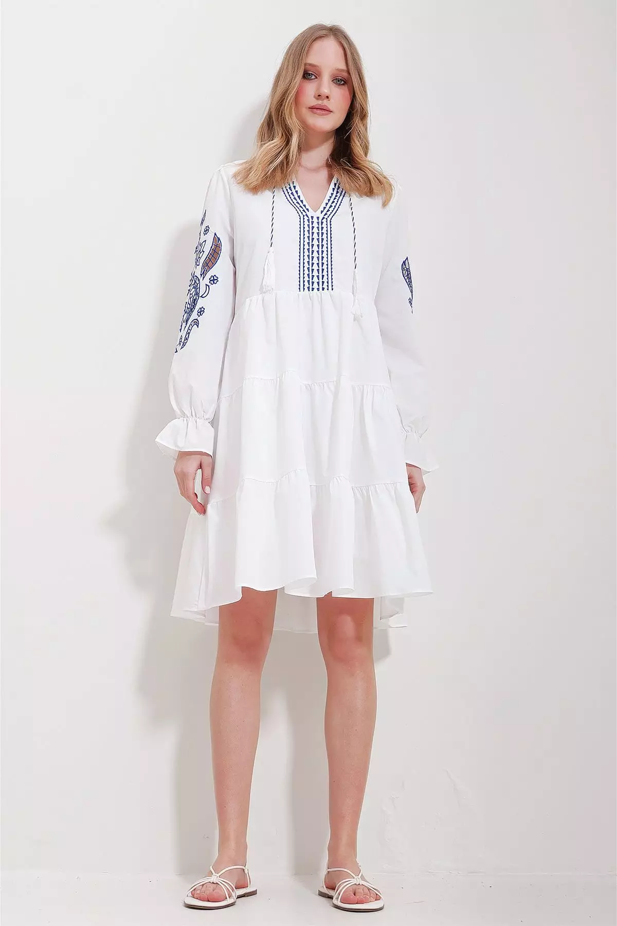 Women's White Judge Collar Lined Embroidery Embroidered Dress