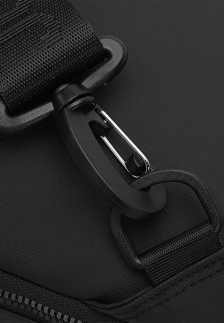 Men's Chest Bag / Sling Bag / Crossbody Bag (Tas Dada / Tas Selempang Pria) - Hitam