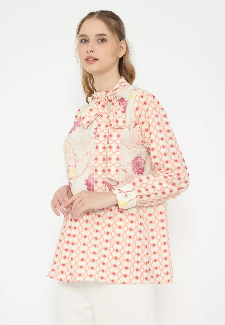 Sunset Floral Blouse With Tape Detail By Brilliant Girl Warna CREAM