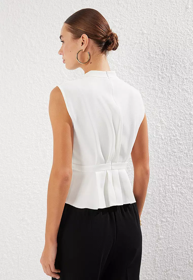 White Woven Crew Neck Sleeveless Blouse