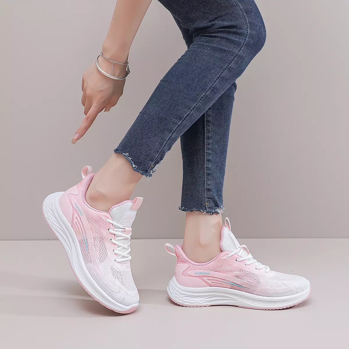 Sneakers Olahraga Wanita Kekinian Modis Ootd Jalan Santai Sepatu Cewek Bertali QN2511