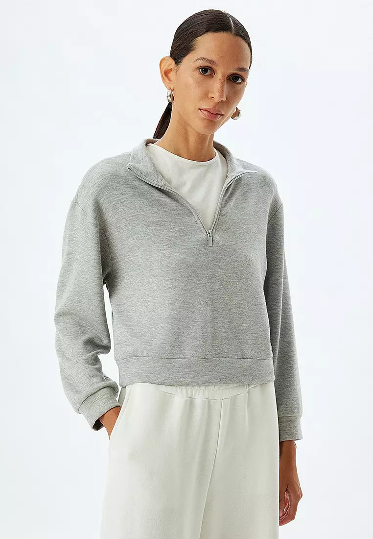 Basic Polo Neck Sweatshirt With Half Zipper Detail