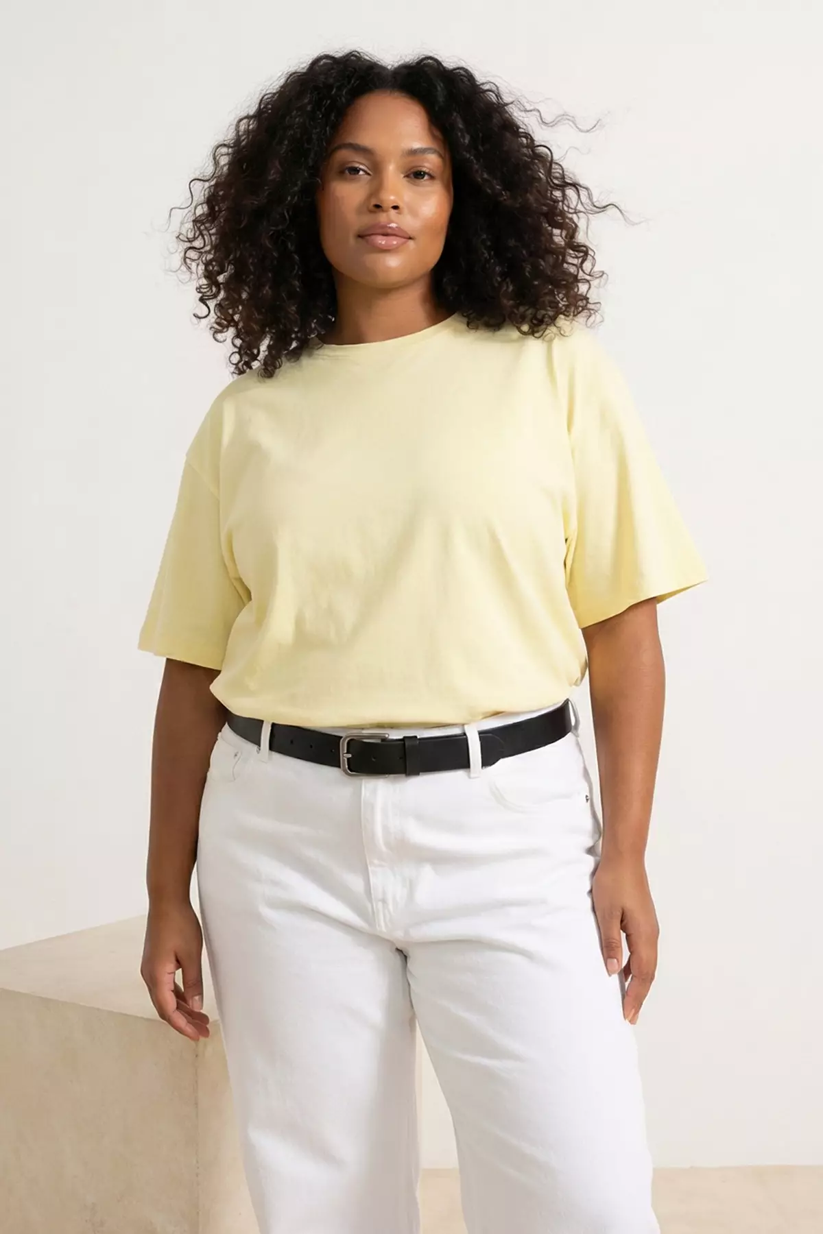 Yellow 100% Cotton Back Printed Oversize Cut Crew Neck Knitted T-Shirt Tbbss24Bf00025