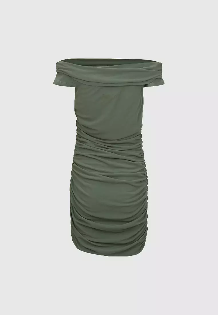 UR夏季新款女装魅力氛围感褶皱一字露肩连衣裙UWG740128