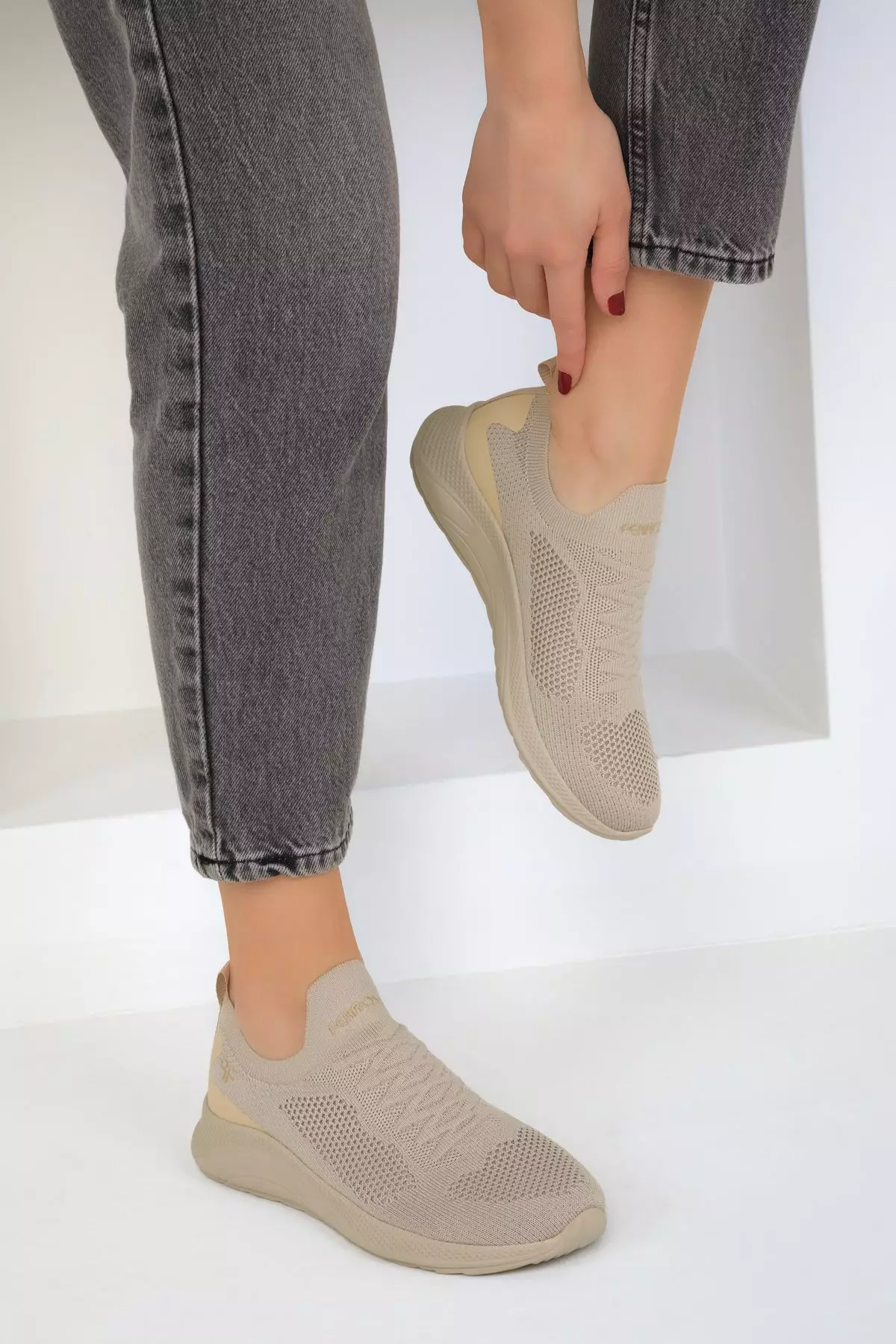 Round Toe Knit Shoes