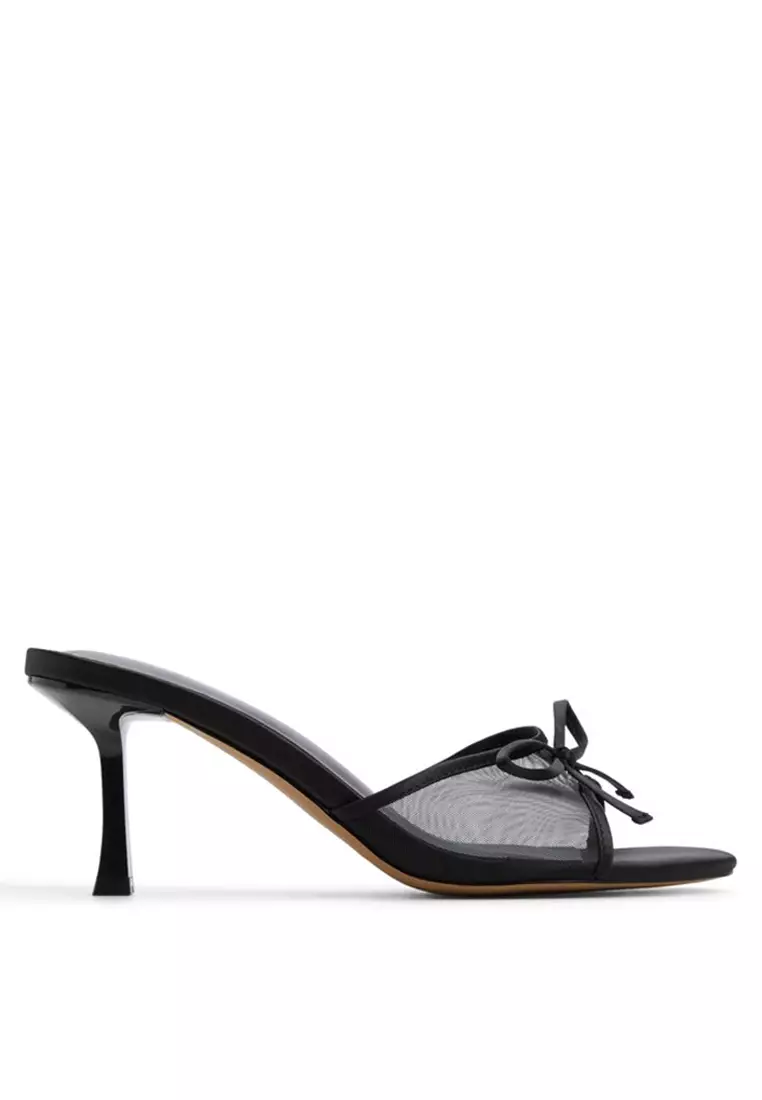 Bettiie Heels