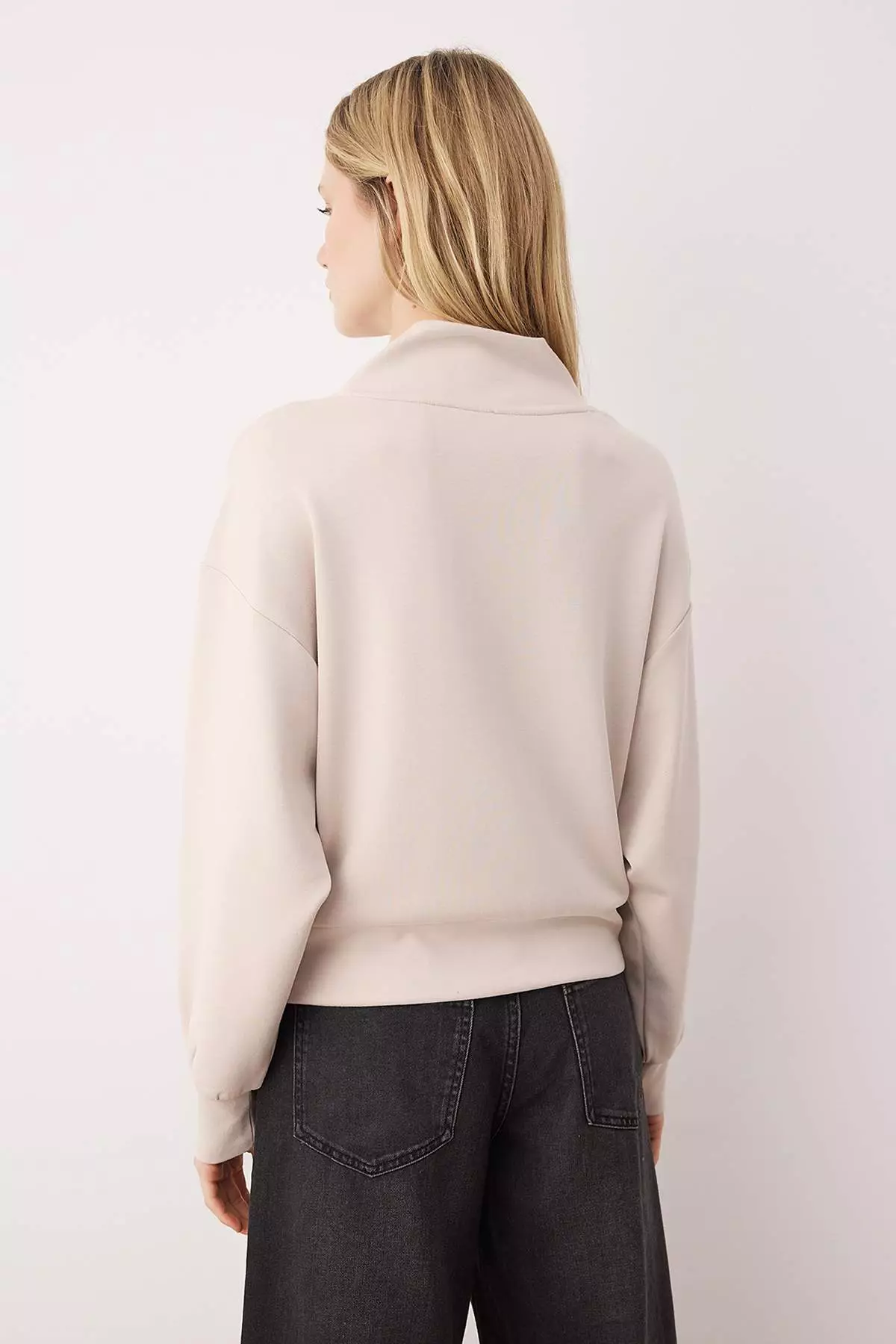 Stone Zippered Stand Collar Relaxed Knitted Sweatshirt