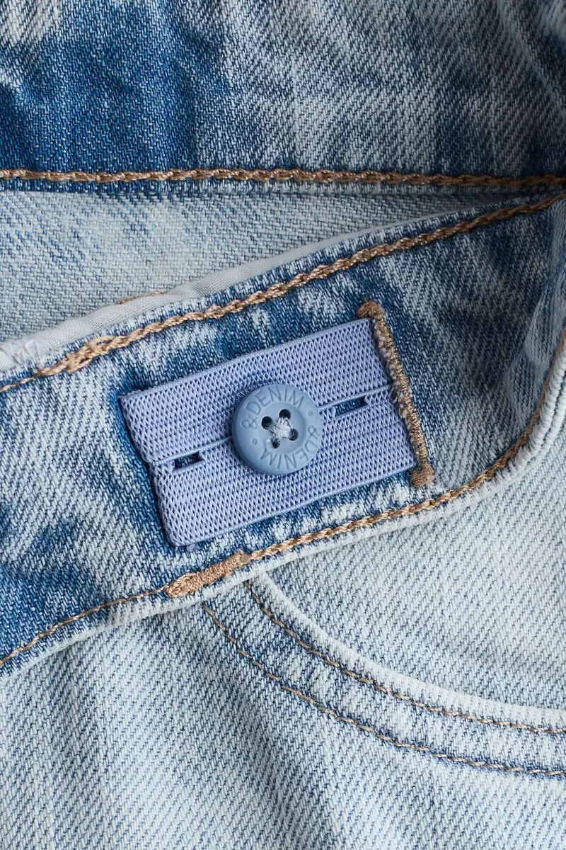 Barrel-leg jeans