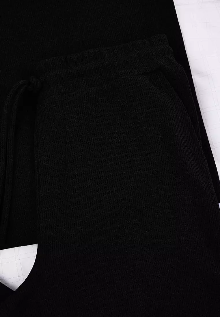 Black Regular Cut 3-Pack Textured Tracksuit Set Tmnss26Em00002