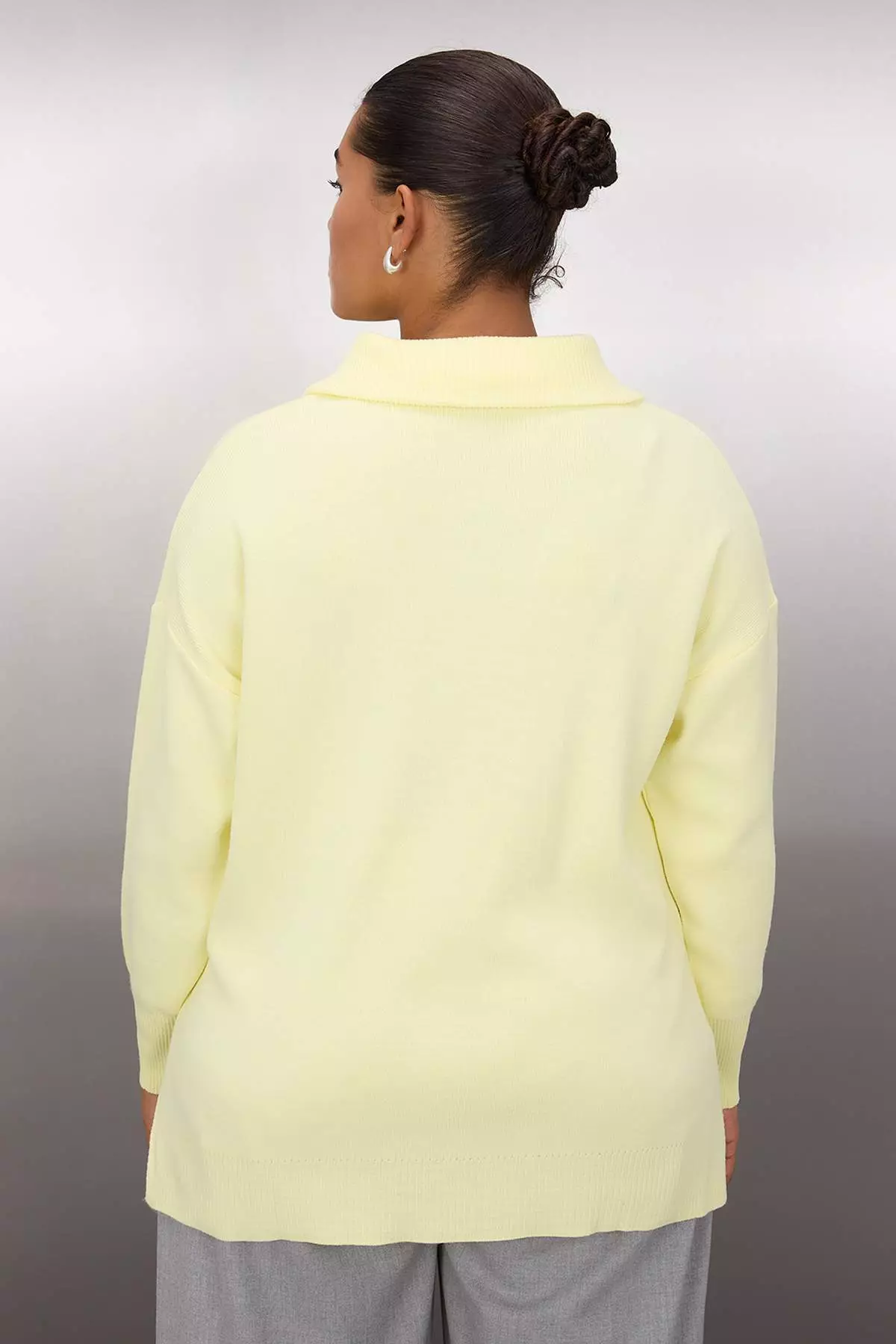 Yellow Turn-Down Collar Zipper Knitwear Sweater Tbbaw26An00015
