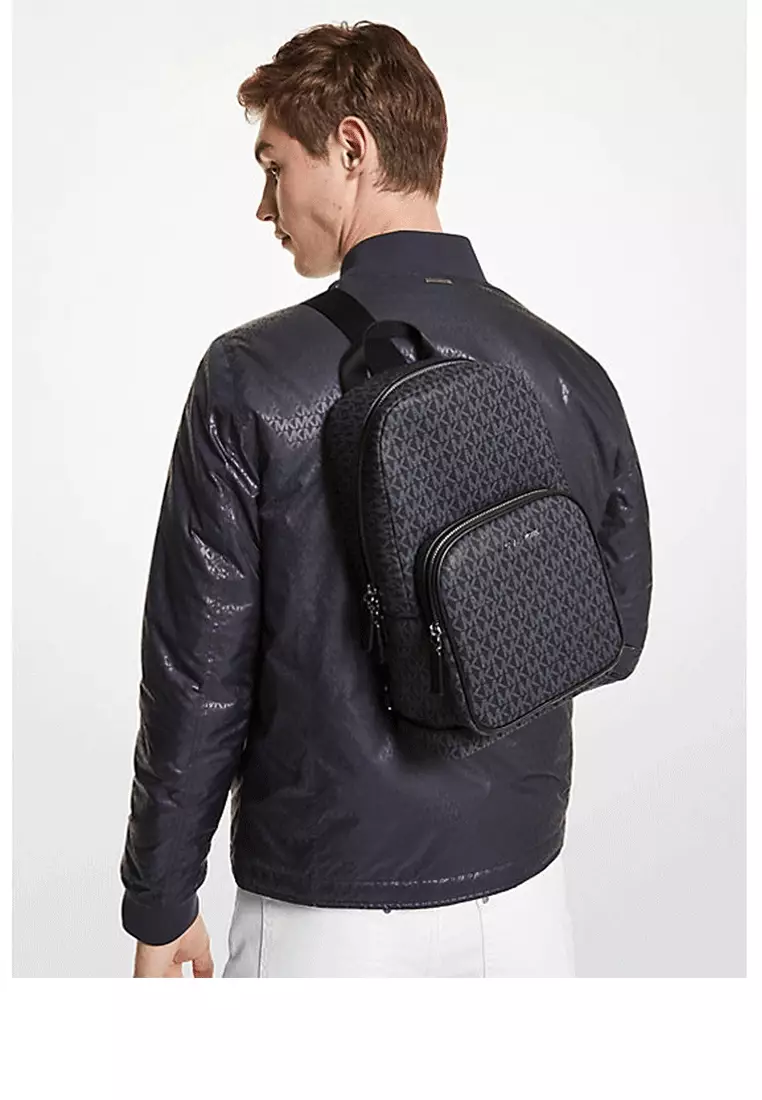 The michael online logo sling pack