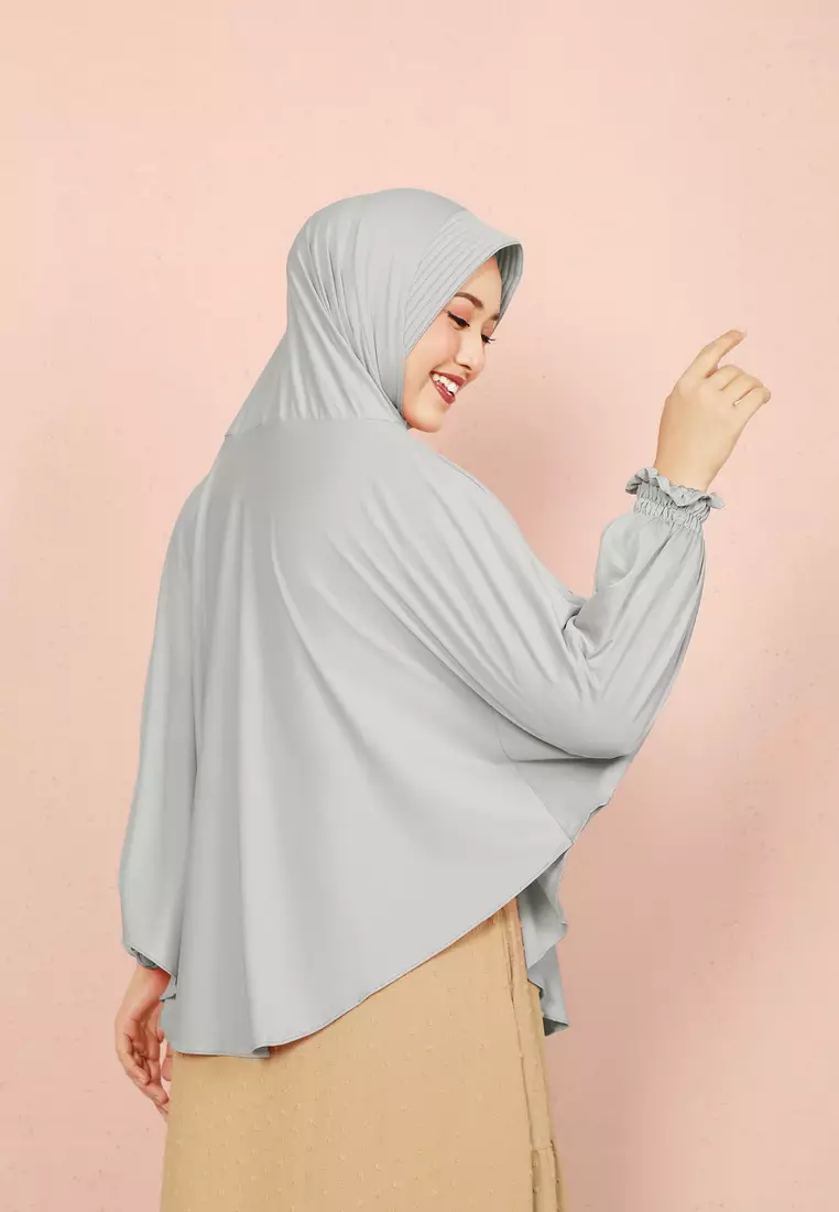 Cotton Bee - Halwa Bergo Lengan | Hijab Instan Syari - Silverstone