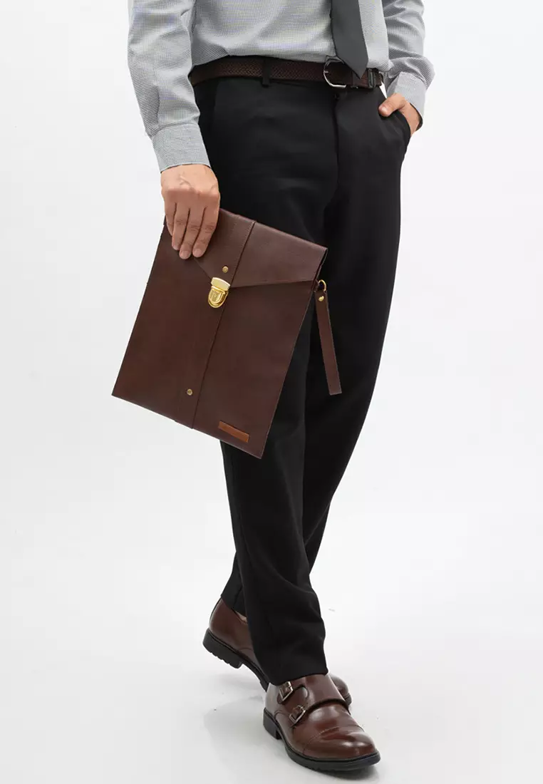 Houseofcuff Clutch Pria Tas Tangan Unisex Cokelat Muda Model Kancing