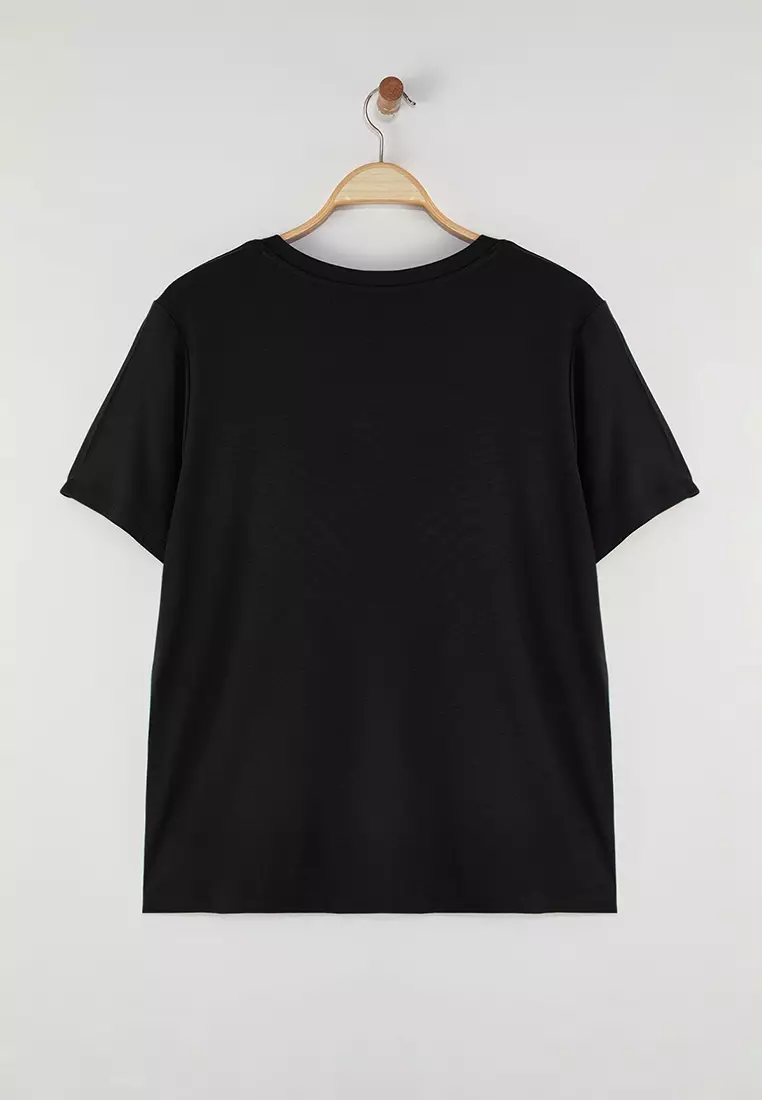 Black Regular Fit V Neck Plus Size T-Shirt Tbbss25Bf00062
