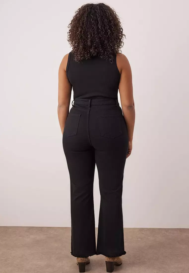 Plus Size Frayed Hem Wide Legs Jeans