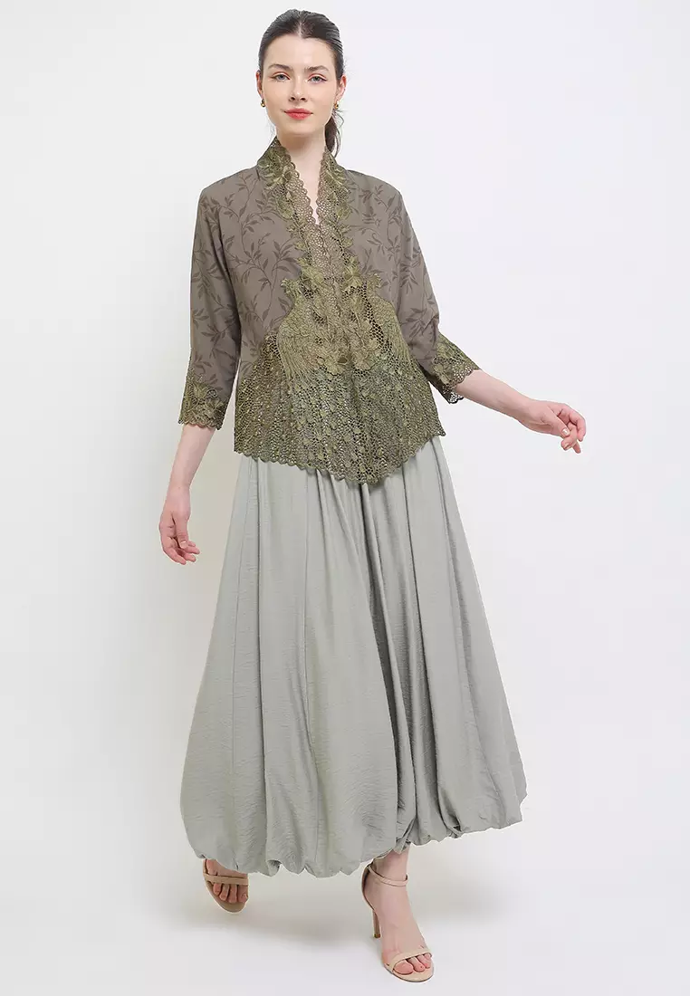 Embroidery Kebaya 7/8-Sleeve>Peacock UniContrast