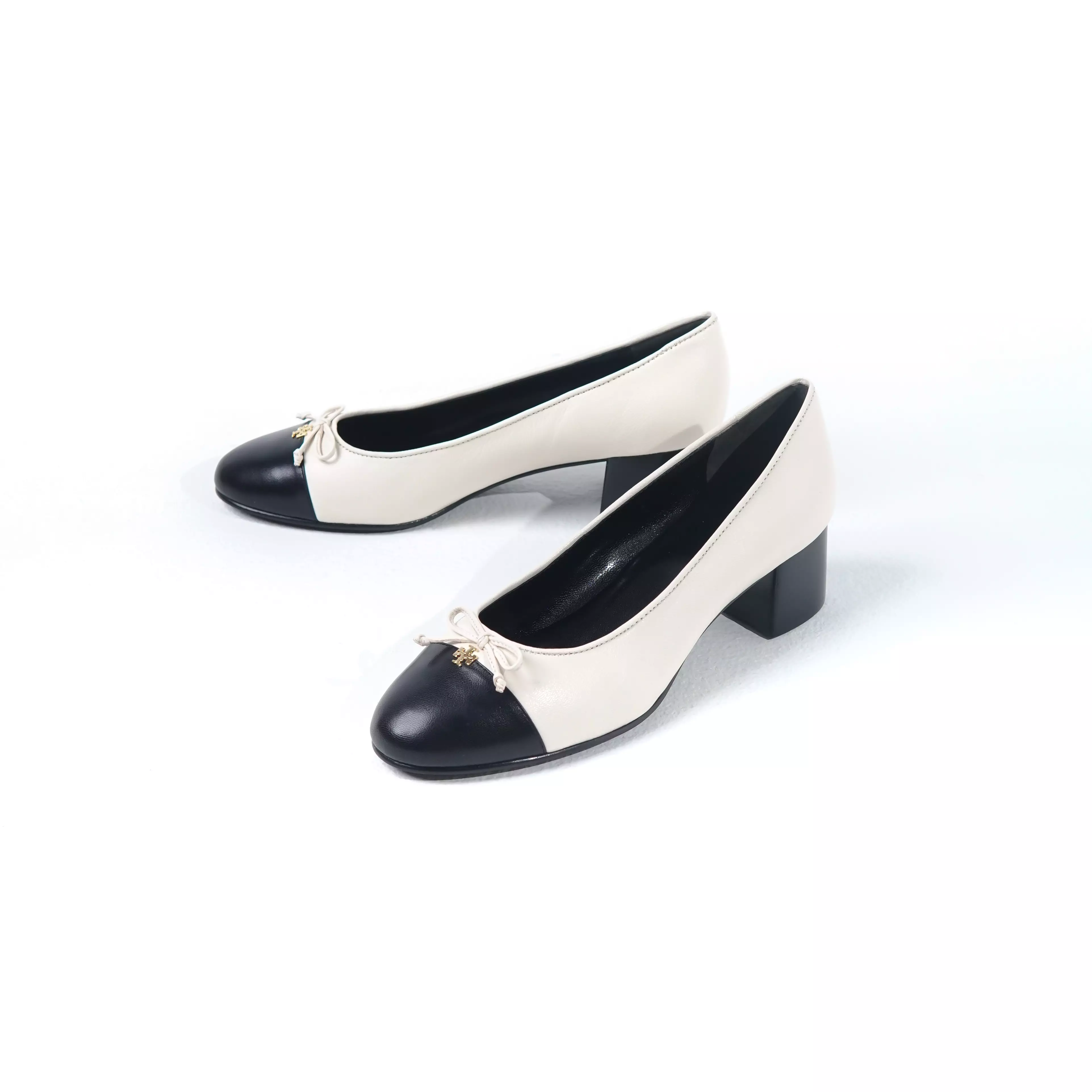 Sepatu TORY BURCH CAP TOE HALF BLACK WHITE HEELS 100% ORIGINAL