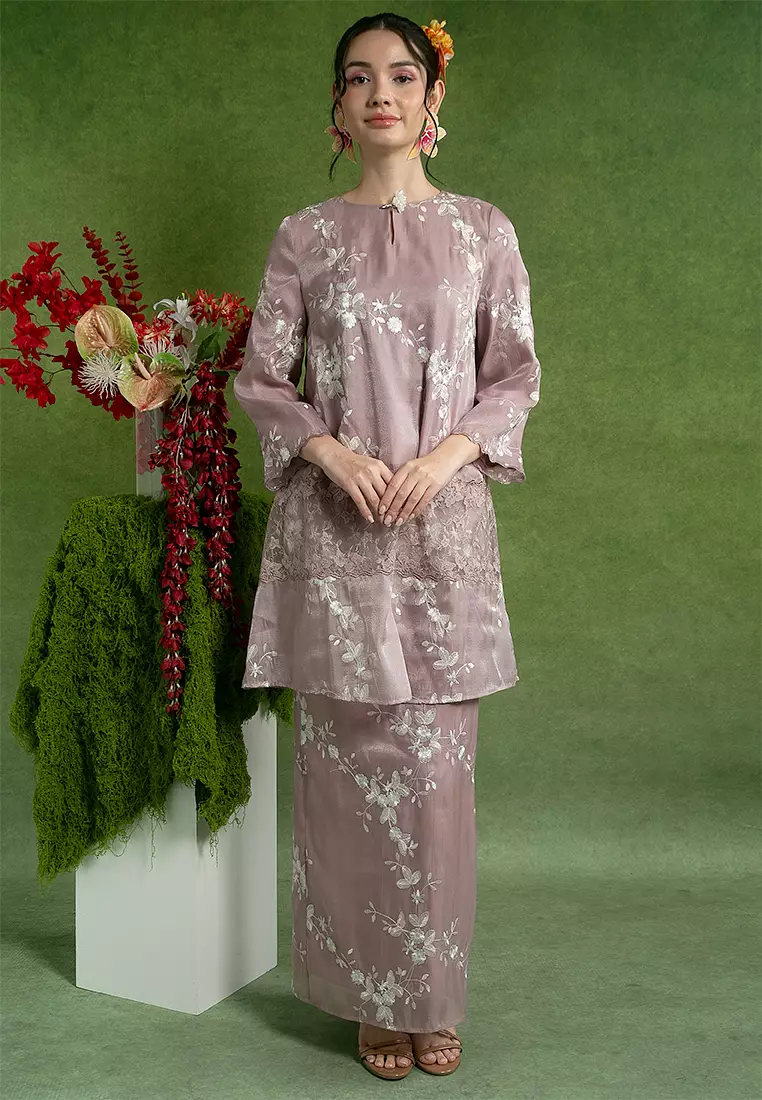 Azriah Embroidered Kurung Labuh Set