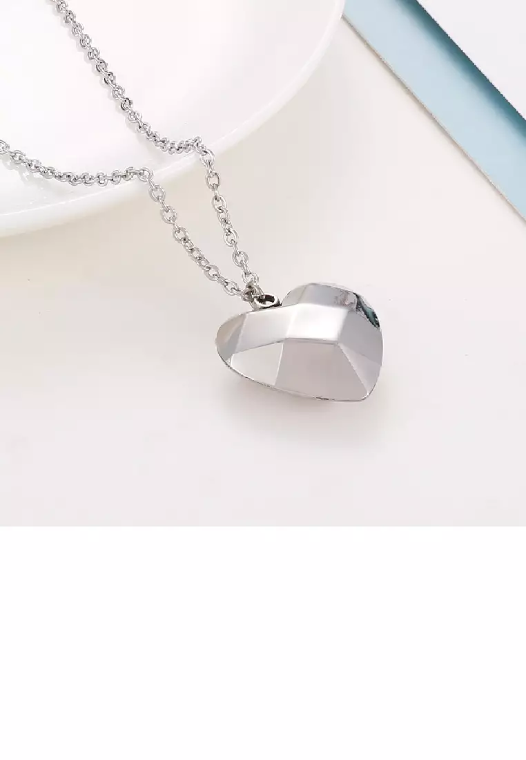 Simple Fashion 316L Stainless Steel Heart Pendant with Necklace