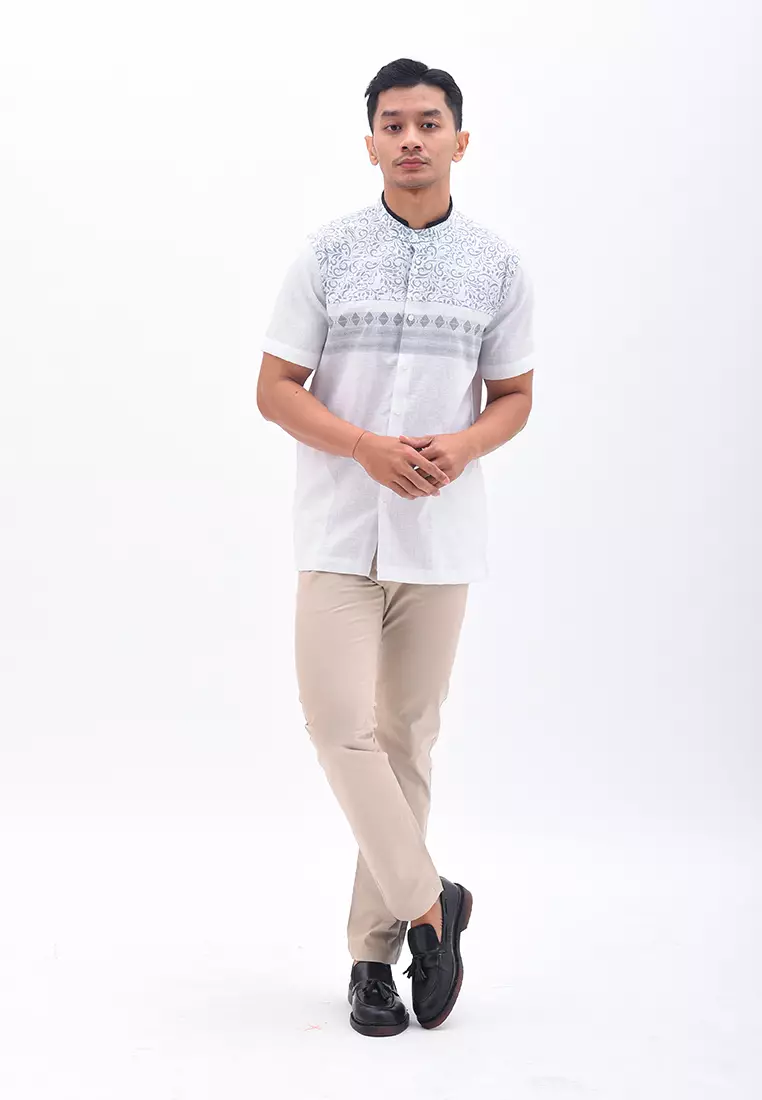 MANZONE Kemeja Koko Lengan Pendek Pria GIFARI - WHITE Ukuran S
