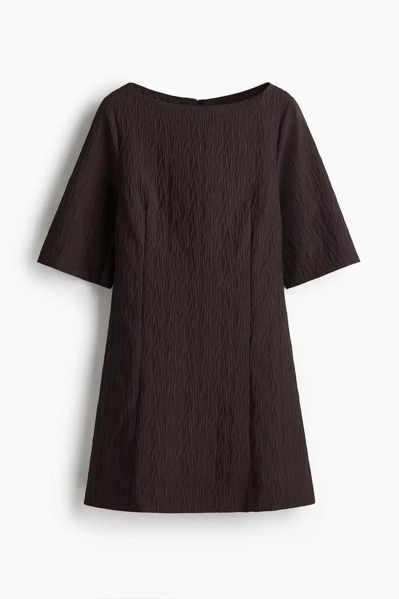 Boat-neck dress