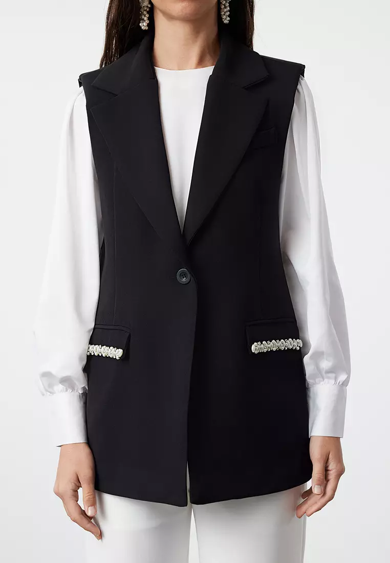 Buy Trendyol Modest Collared Vest 2025 Online | ZALORA