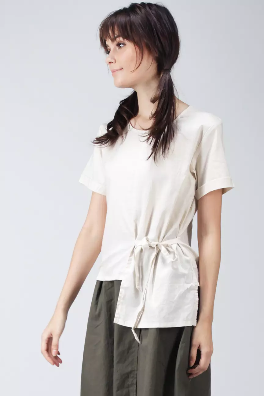 Kemeja Wanita Teviti Cream