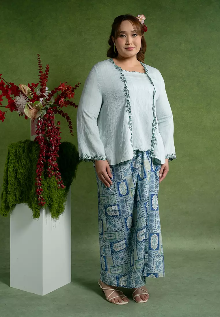 Rina Plus Size 2-in-1 Kebaya Set