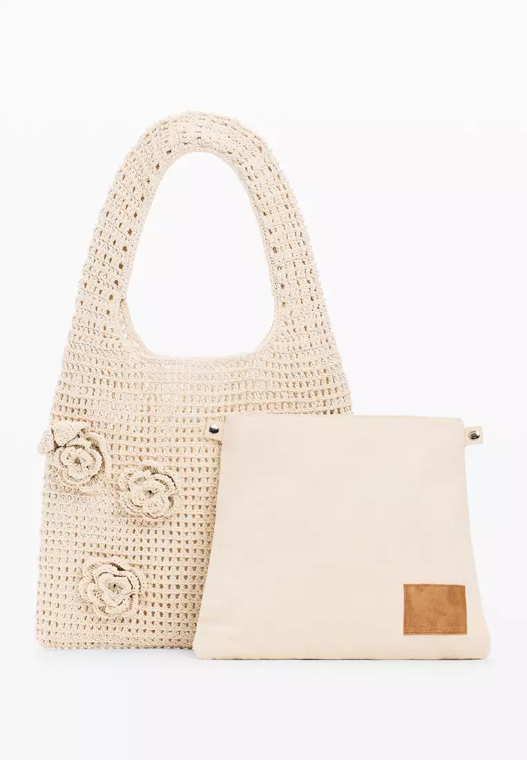 Crochet bag with flowers