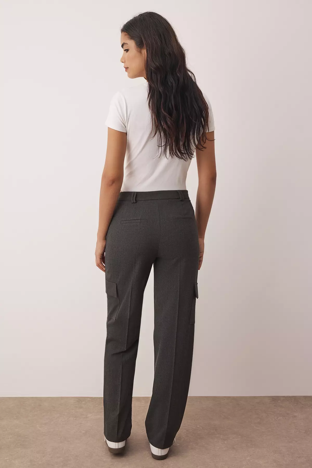 Gray Carrot Pattern Cargo Pocket Fabric Pants Twoaw26Pl00037