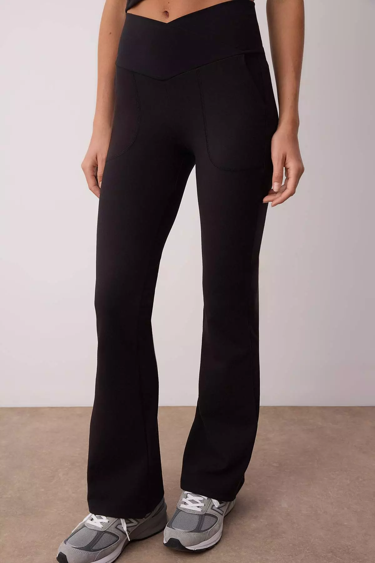 Black Soft Brushed Double Breasted Waist And Pocket Detail Spanish Leg Yoga Knitted Sports Leggings