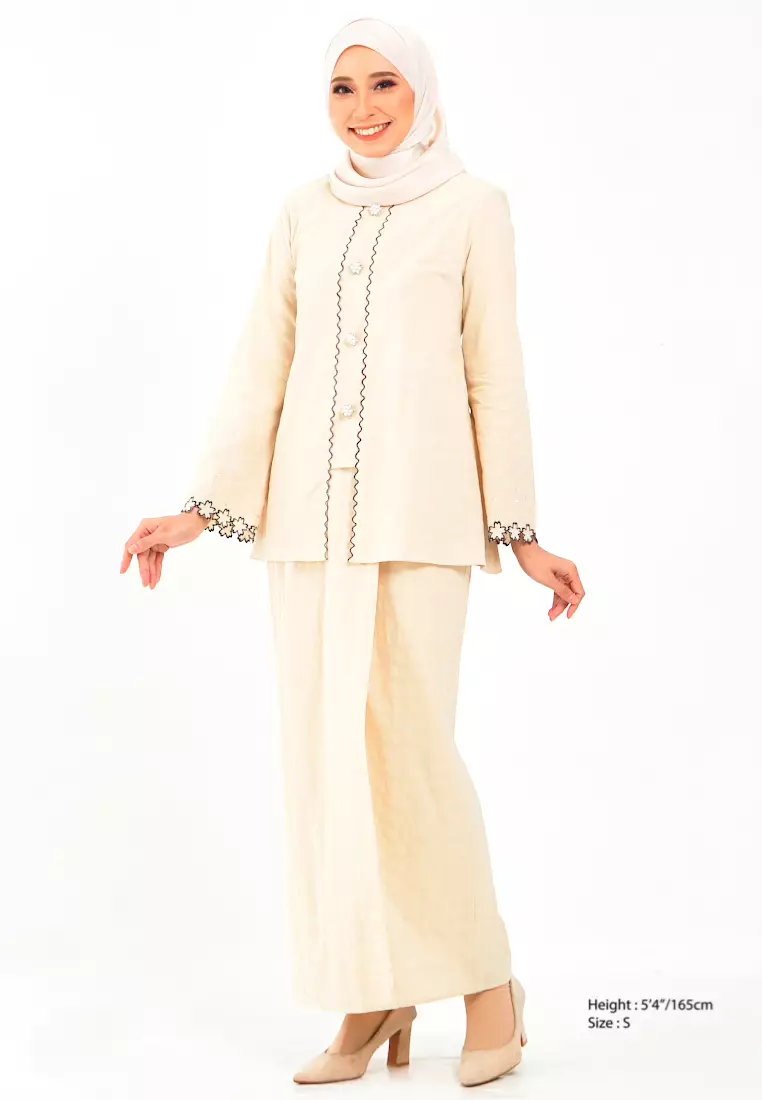 Gene Martino - Dea Kirana Kebaya 7068