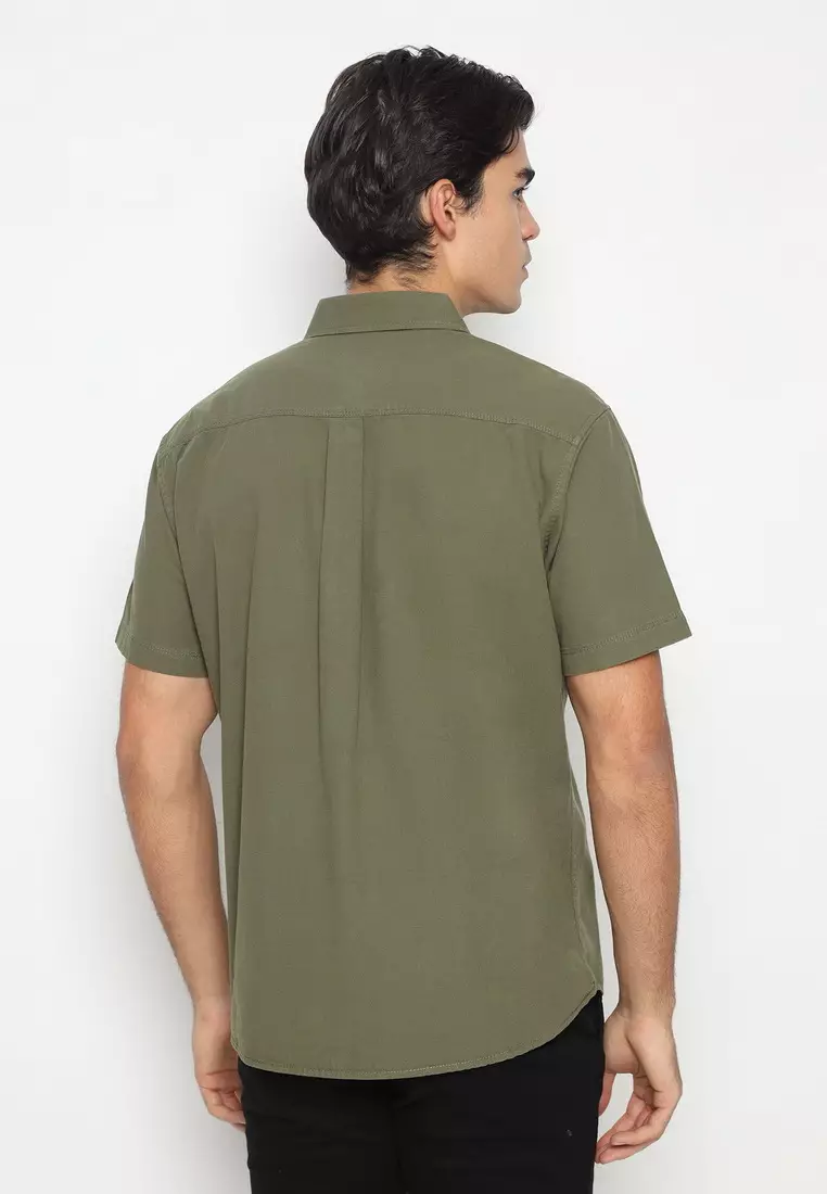POLICE Kemeja Polos Cotton Army Green Regular Fit Pria