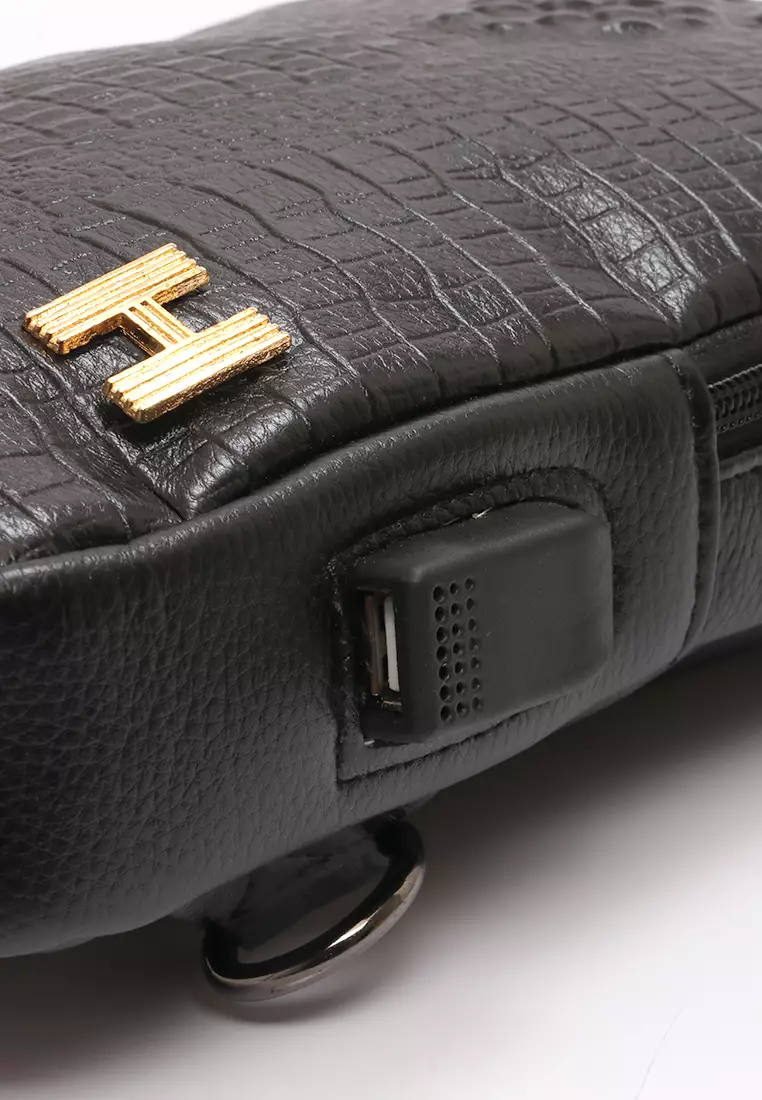 Roger Slingbag Pria Casual USB Port Motif Crocodile Material Leather ORIGINAL - Black