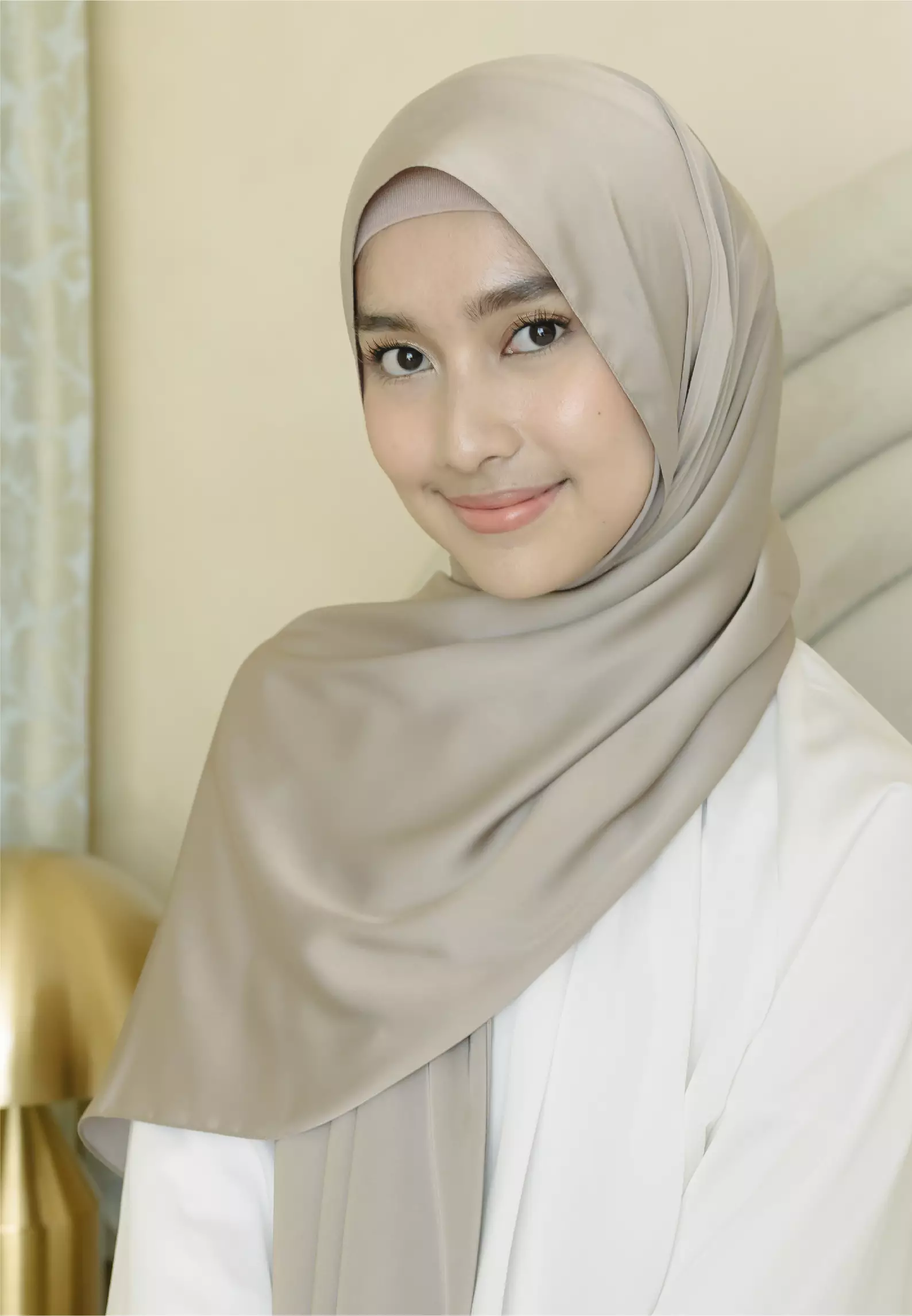 Shadeera Silk Shawl Grey Cream (Lozy x Shadira)