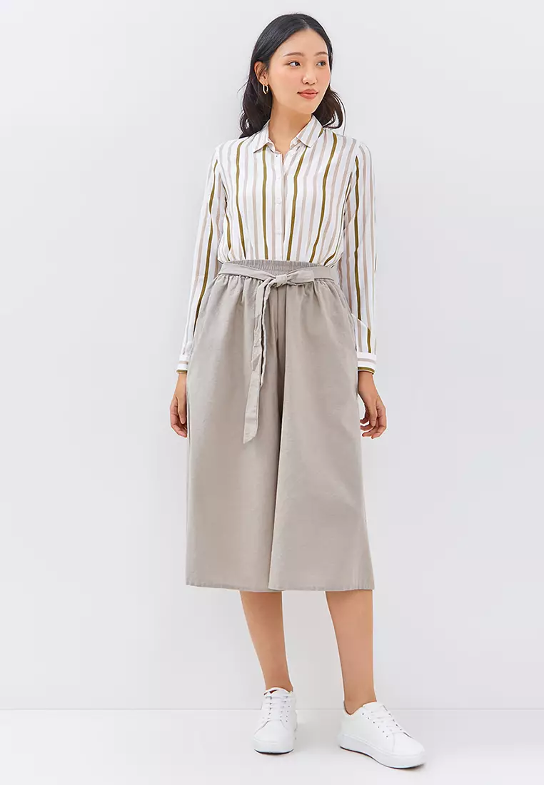 C2 Urvila Grey Wide Culotte Pants Wanita