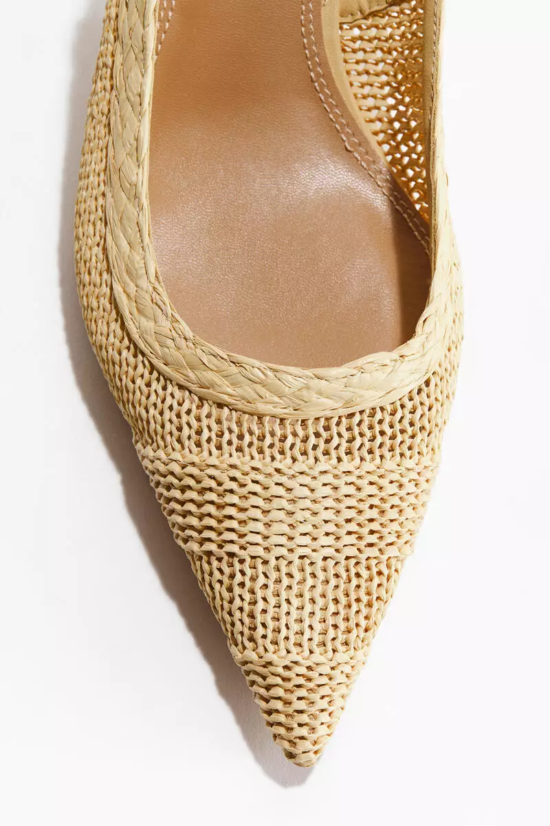 Kitten-heeled straw slingbacks