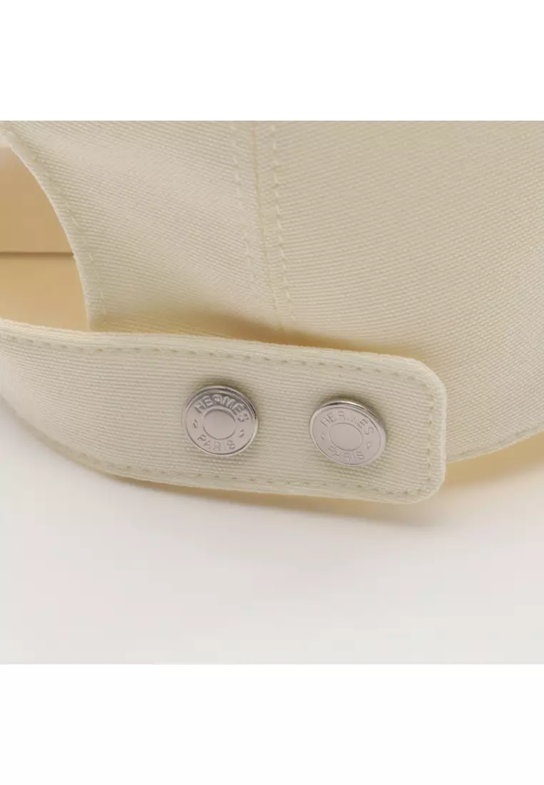 Pre-Loved Hermès Davis Pois Medor cap cotton ivory