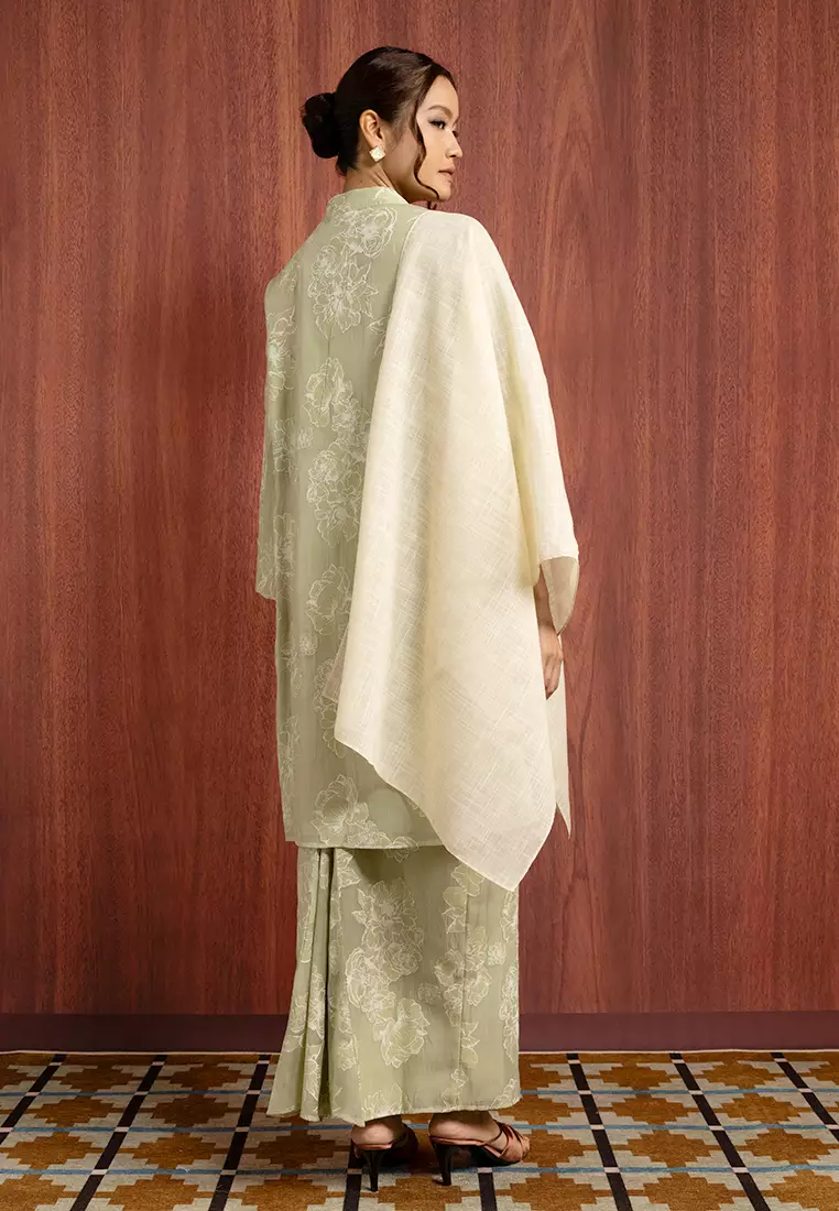 NARITA KURUNG SET WITH SHAWL