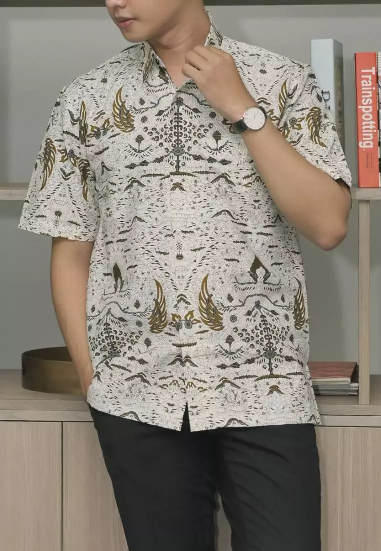 kemeja batik pria lengan pendek motif tirta white