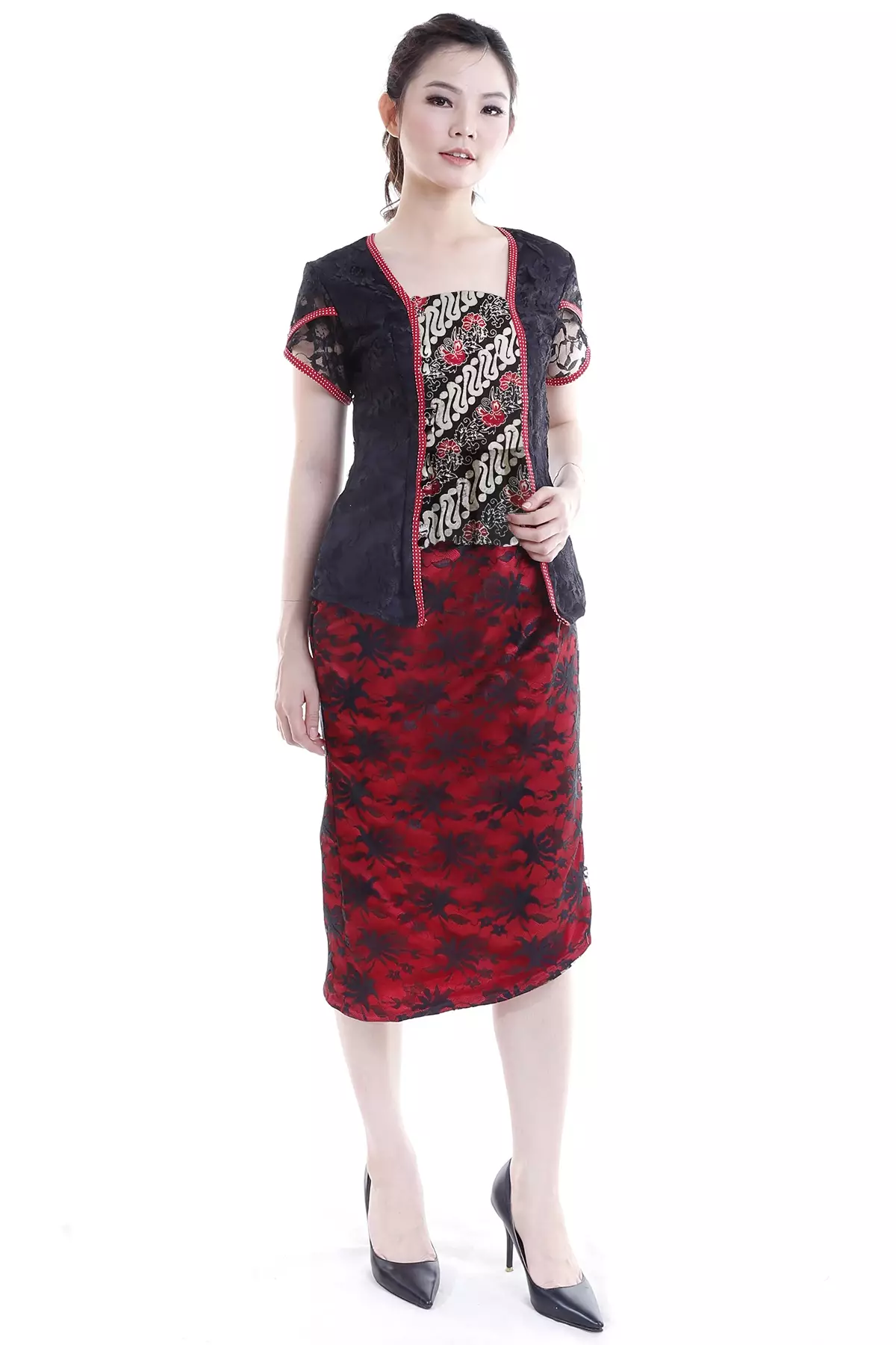 Soraya Lereng Abang Ireng Batik Kebaya