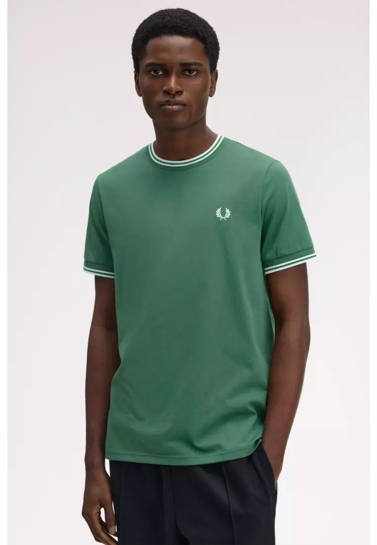 Fred Perry M1588  Twin Tipped T-Shirt (Sport Green / Track Blue / Track Blue)