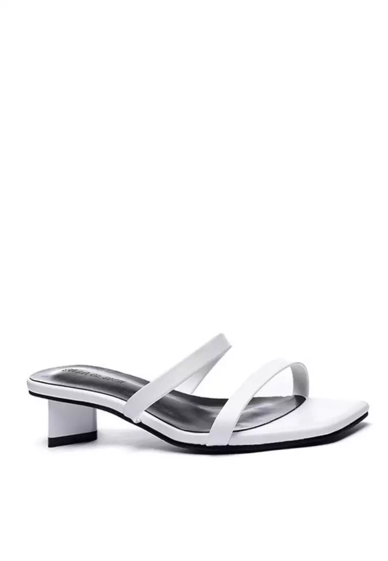 Discount on Twenty Eight Shoes  shoes - SKU: Modern Style Flat Sandals 865-5