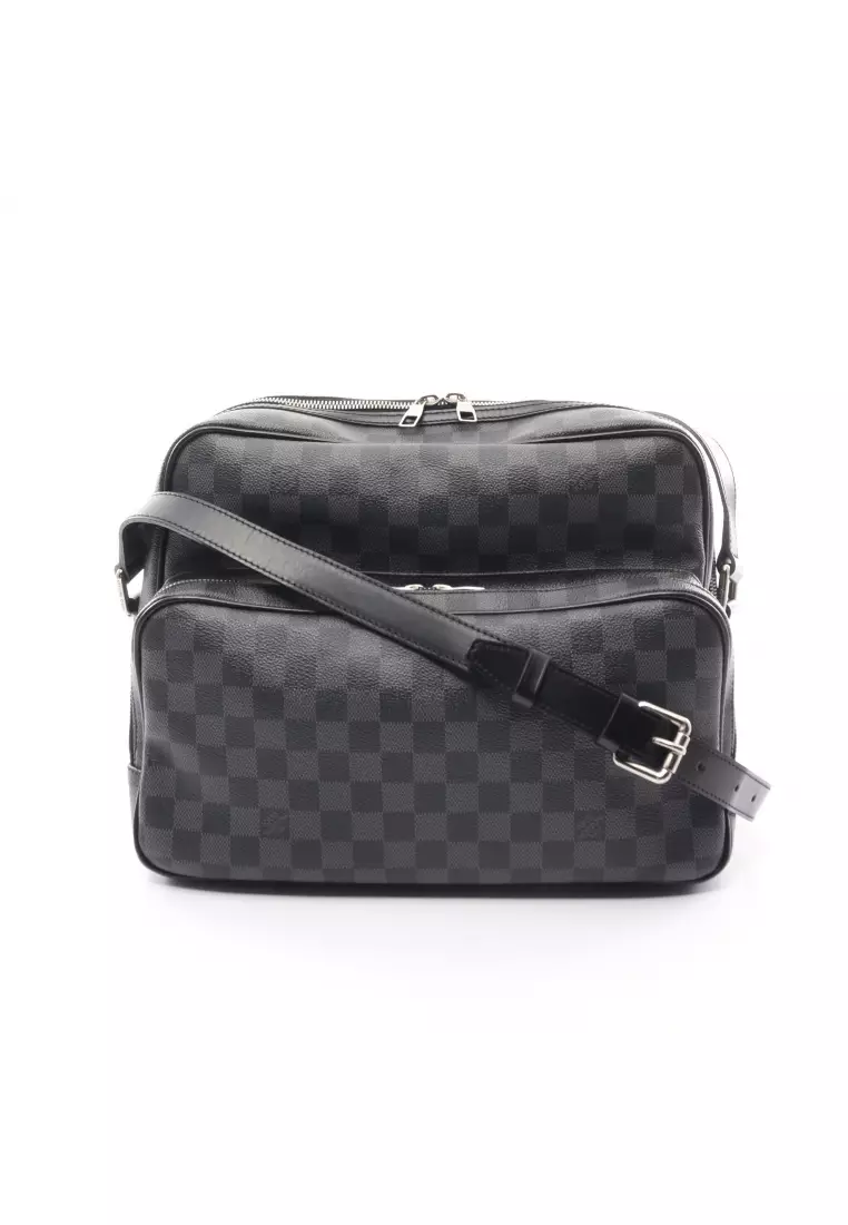 Louis vuitton crossbody white and grey deals