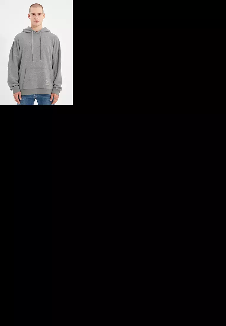 Basic Oversize Hooded Sweatshirt with Patched Label