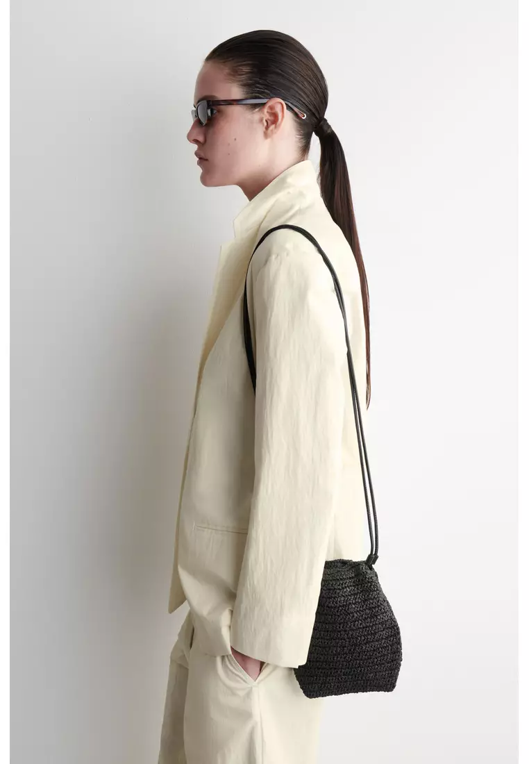 DRAWSTRING PHONE POUCH - STRAW