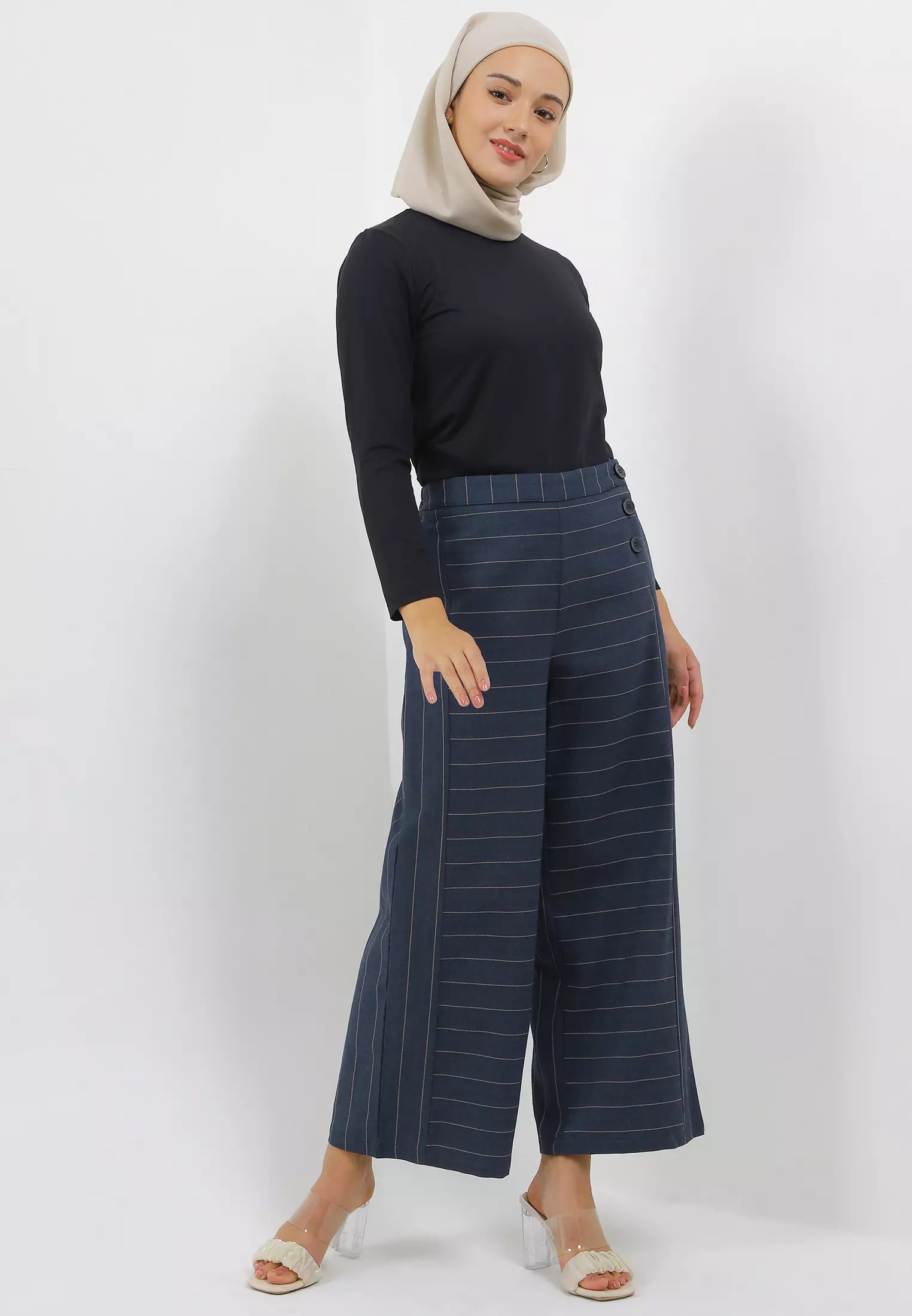 MFMW Laveya Celana Panjang Kulot Navy Motif Salur