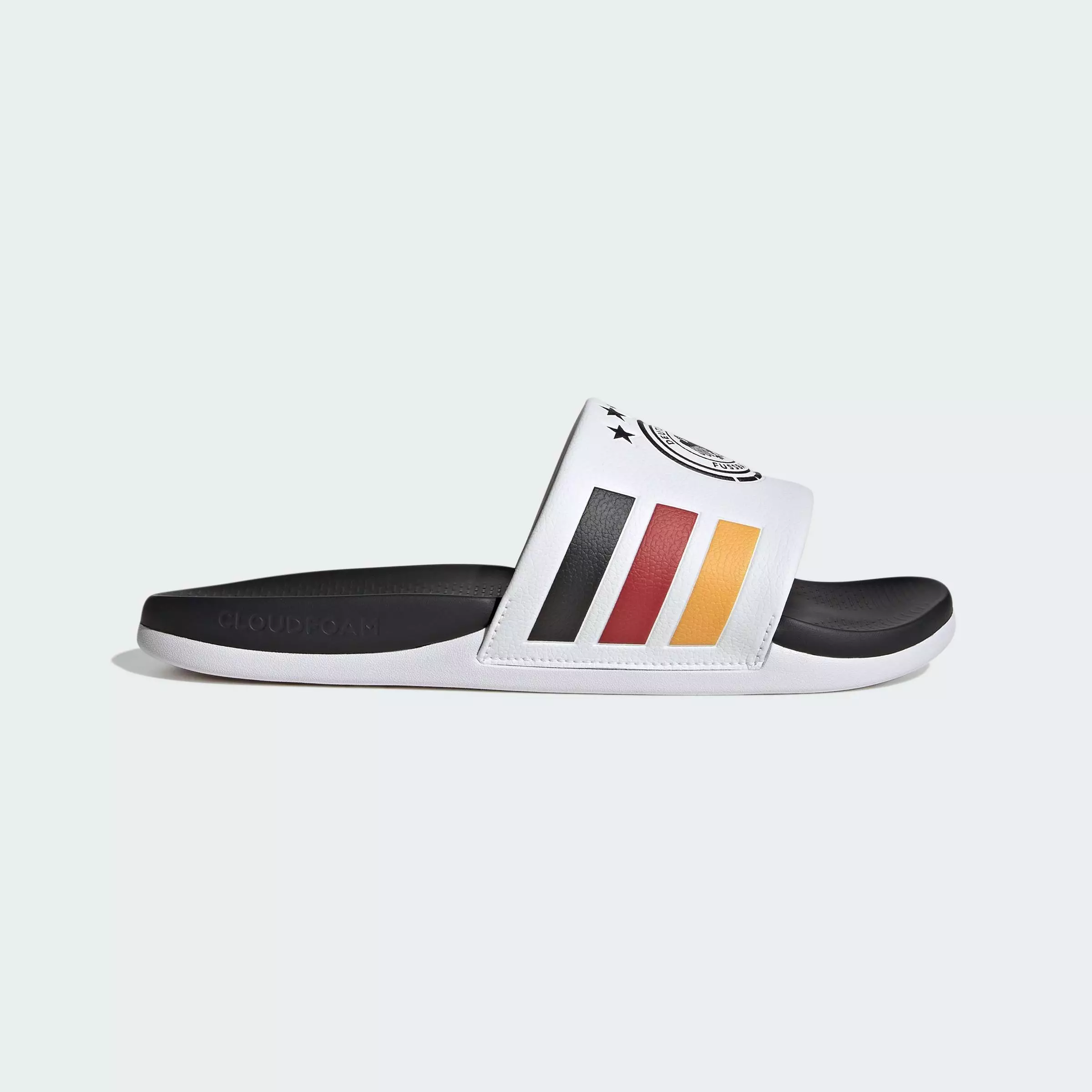 Lifestyle Adilette Comfort 2.0 Germany Slides Unisex White HQ2527